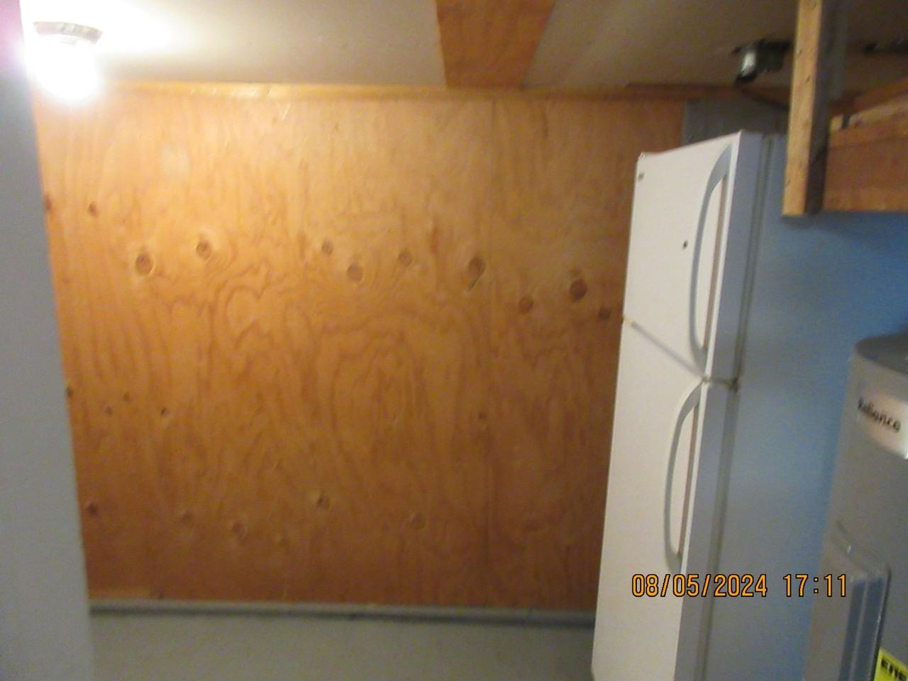 1977 Beach Ave Ne - Photo 5 of 8