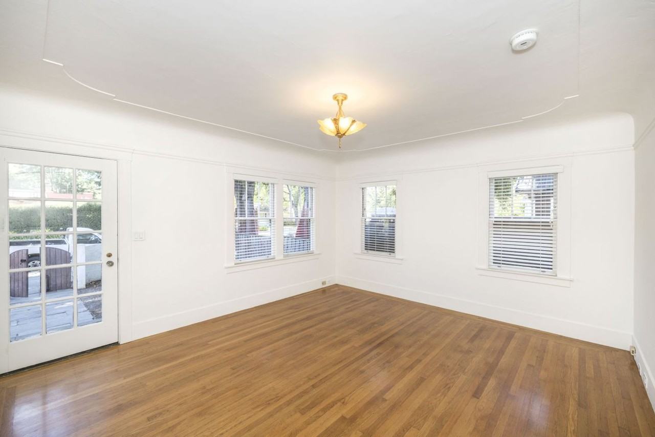 1212 Middlefield Rd - Photo 3 of 17