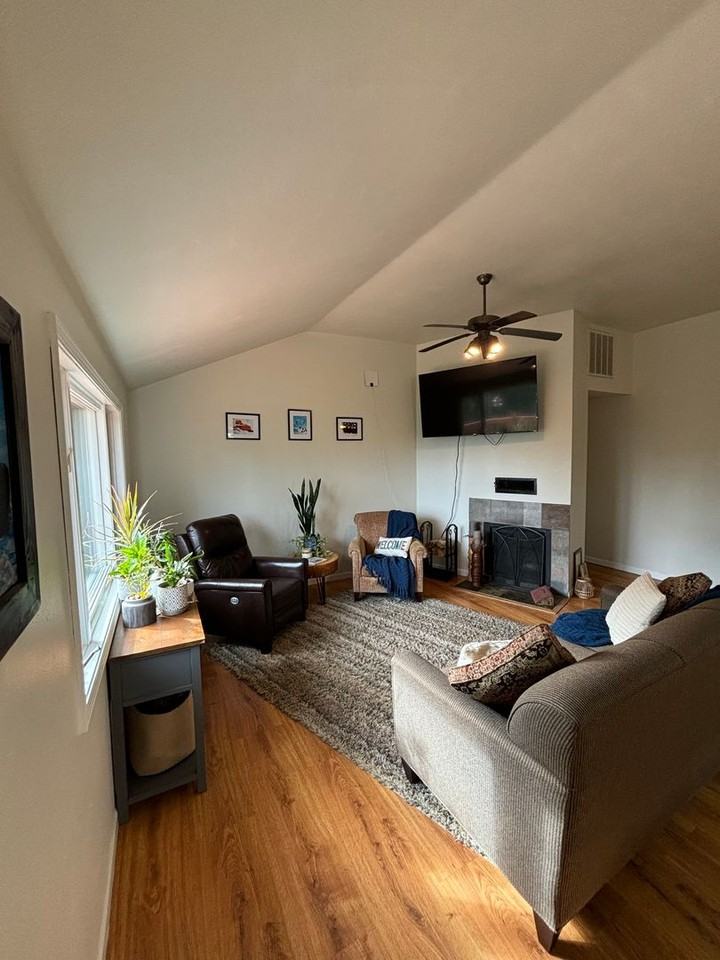 3544 Jeans Way - Photo 3 of 17