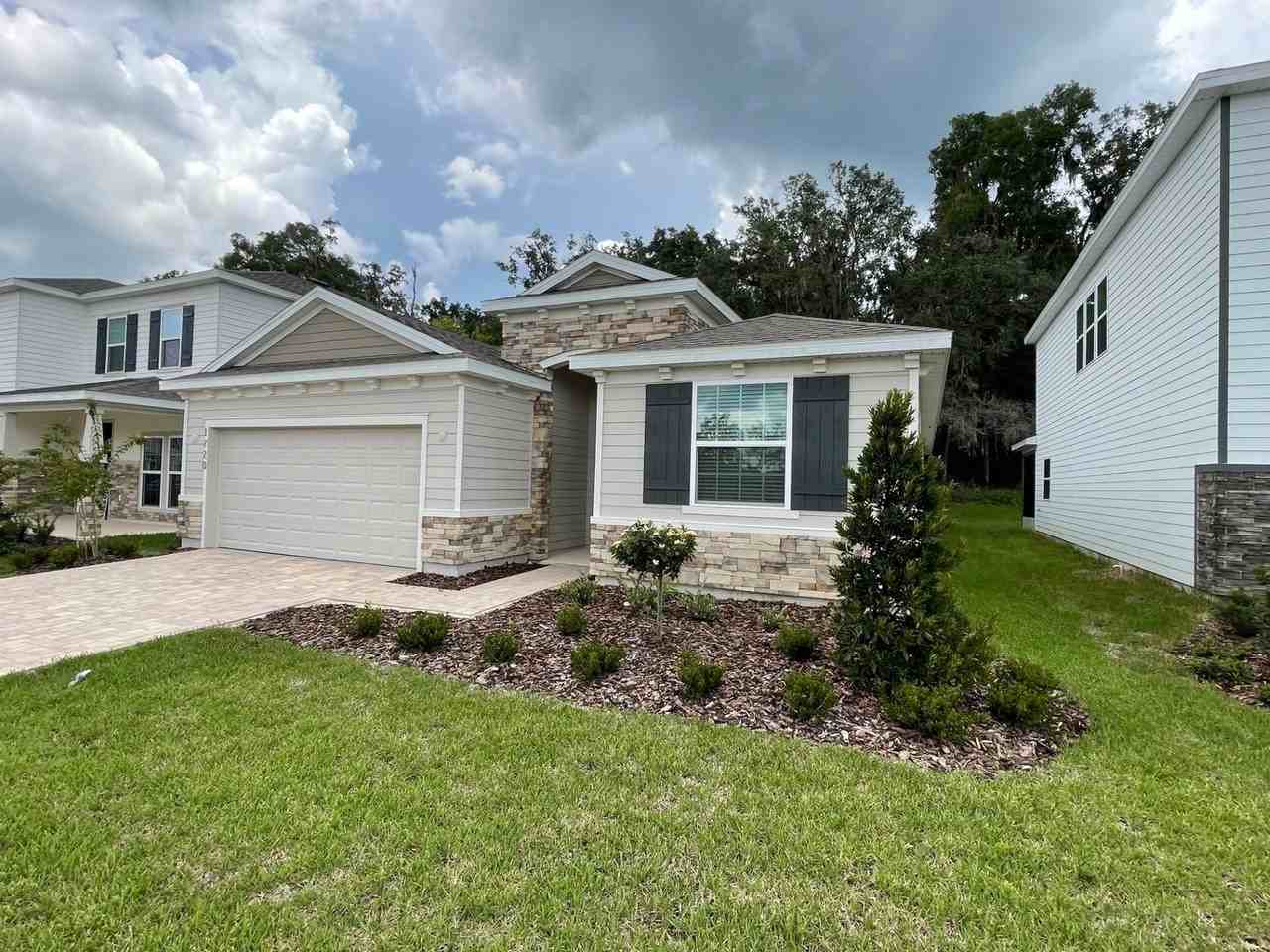 1720 Nw 136th Blvd - Photo 2 of 30