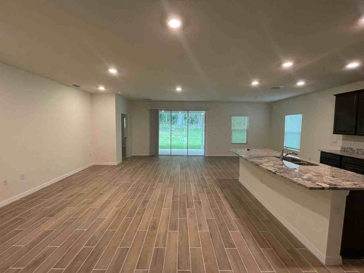 1720 Nw 136th Blvd - Photo 3 of 30