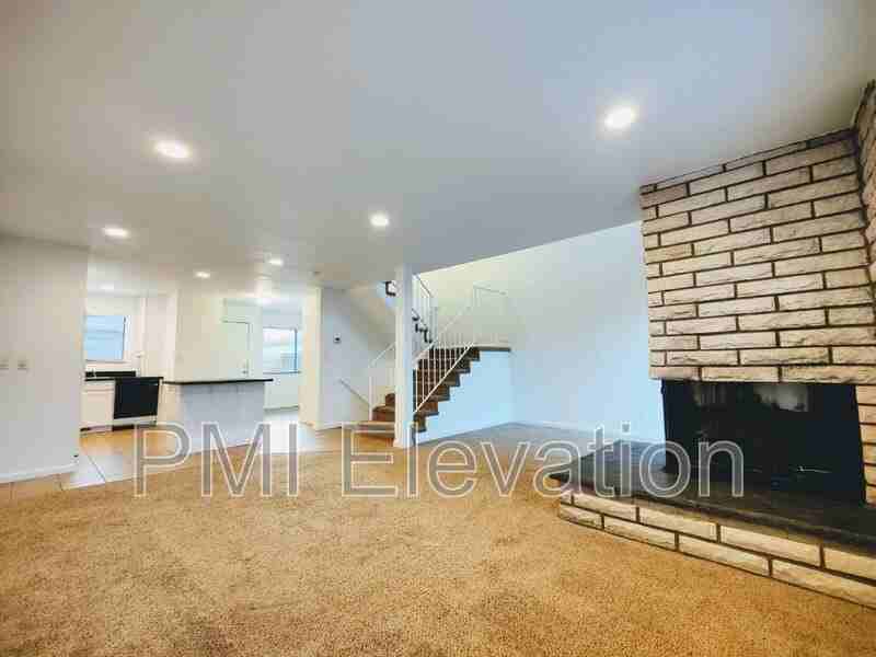 2649 S Peoria St - Photo 2 of 22