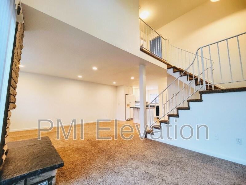 2649 S Peoria St - Photo 3 of 22