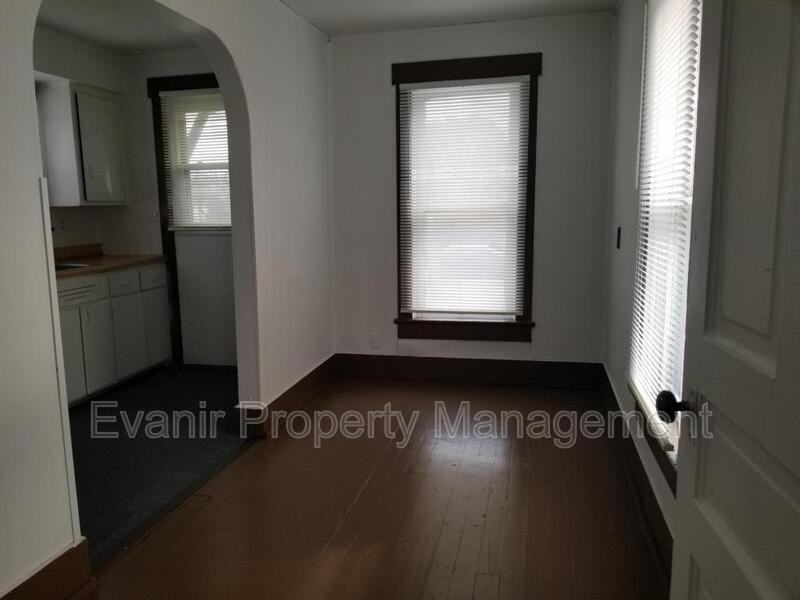 104 1/2 Rusby Ave - Photo 2 of 15