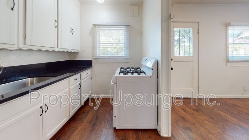 650 Bird St - Photo 2 of 13