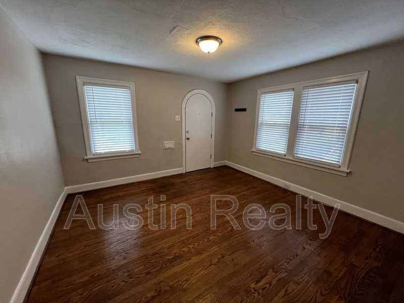 7247 Bruno Ave #7247BRUNO - Photo 2 of 8