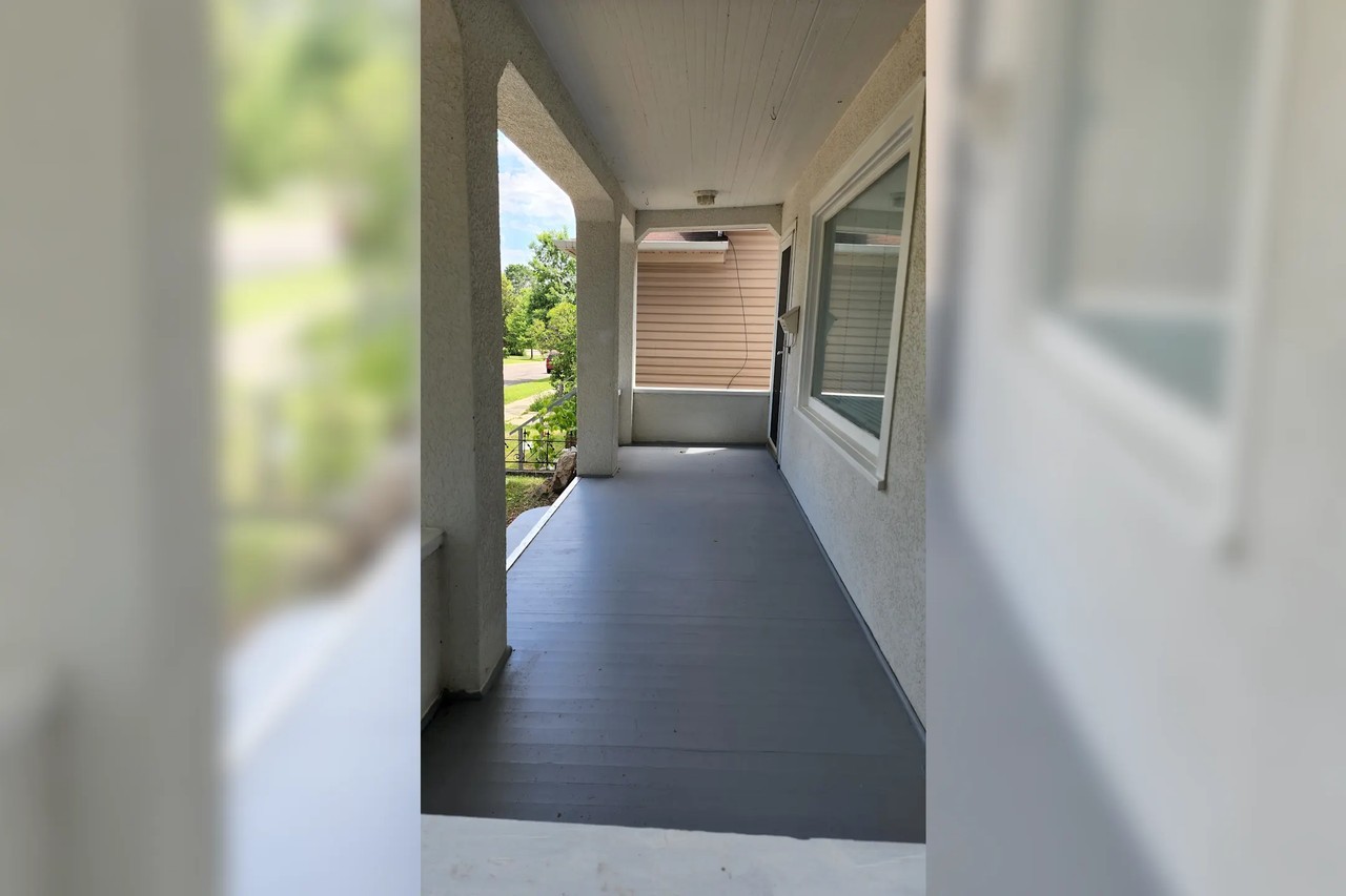 225 2nd St Sw - Photo 3 of 25