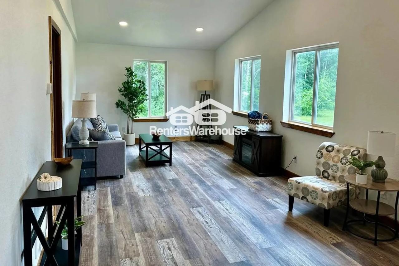 2264 64th St Sw - Photo 3 of 13