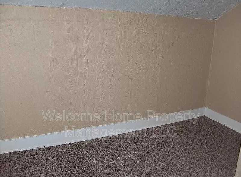 1322 Elizabeth St - Photo 3 of 11