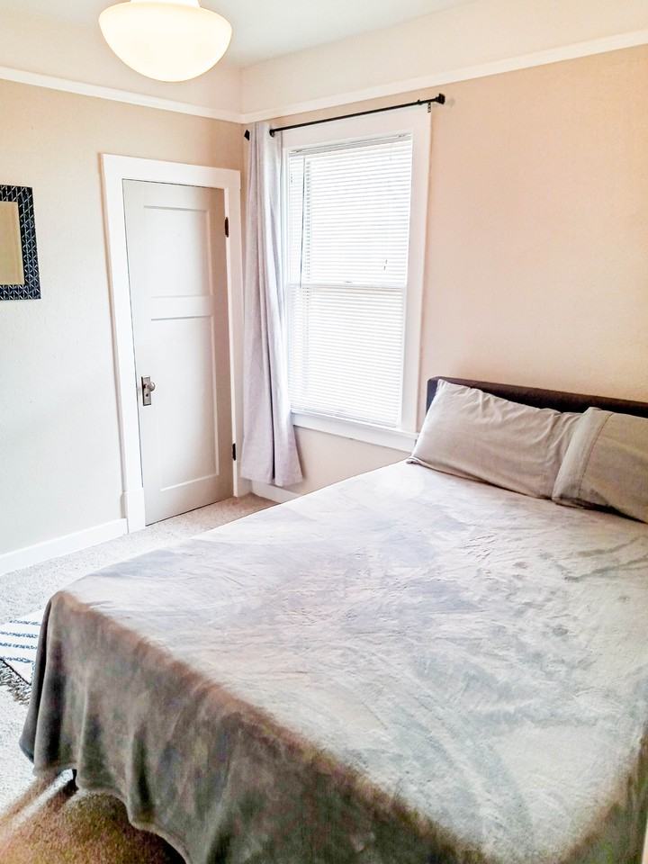 29 Burlington Ave - Photo 4 of 35