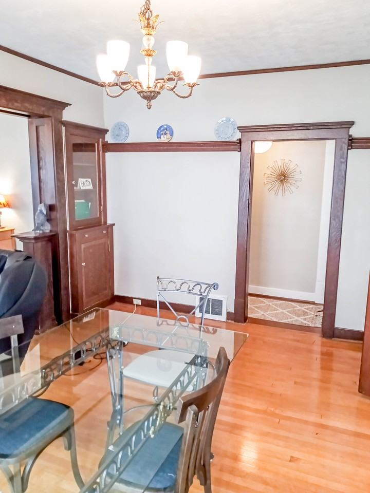 29 Burlington Ave - Photo 5 of 35