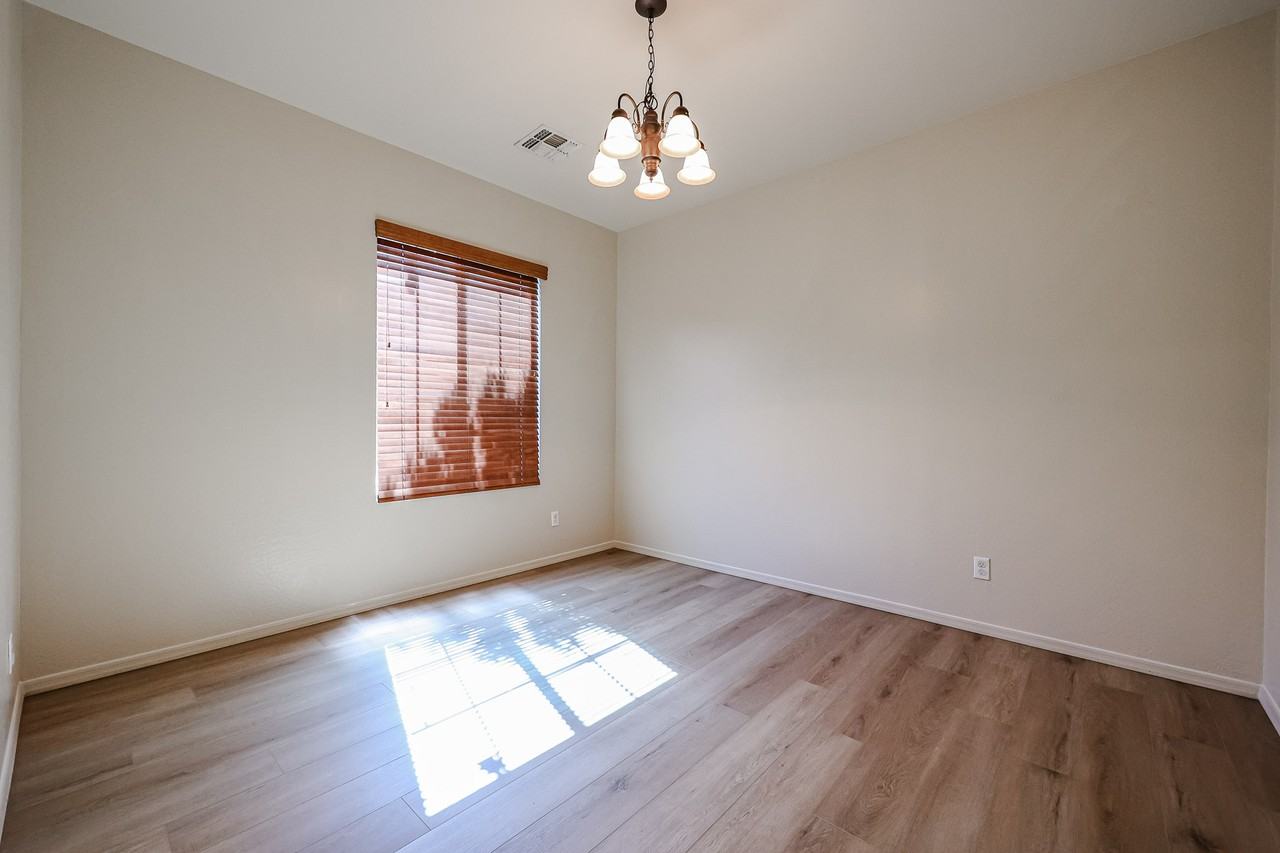 3410 S Sunland Dr - Photo 7 of 50