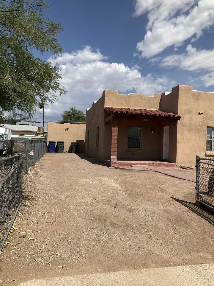 3661 S 7th Ave - Photo 2 of 16