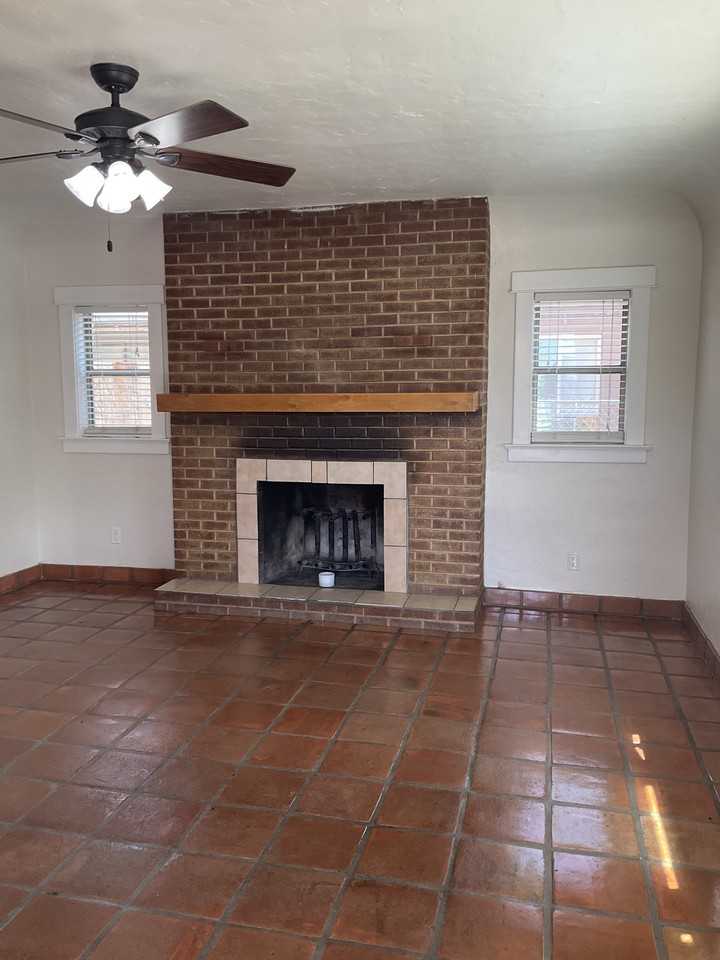 3661 S 7th Ave - Photo 3 of 16