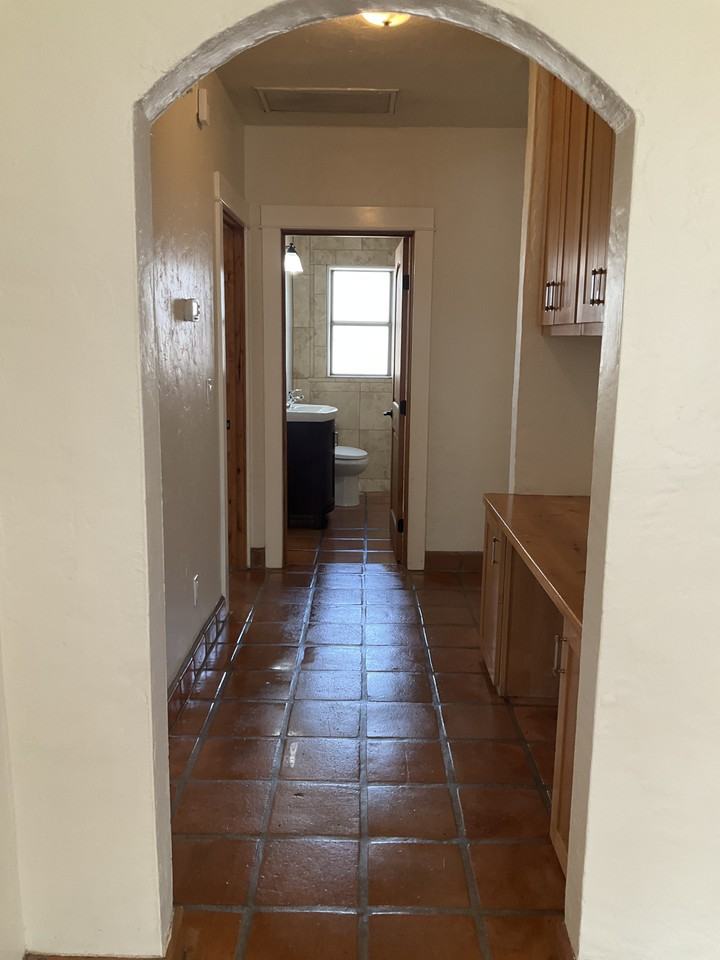3661 S 7th Ave - Photo 7 of 16