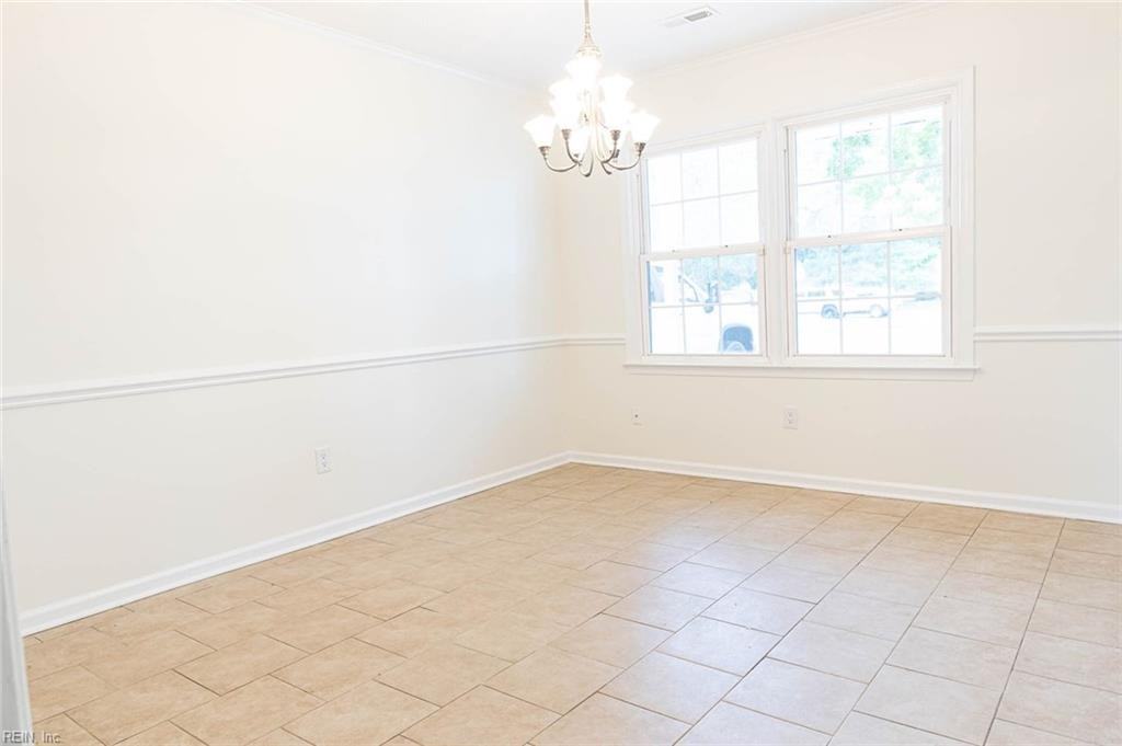 718 Whisperwood Dr - Photo 3 of 13