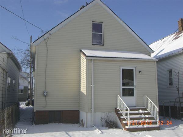 12128 Mitchell St - Photo 2 of 17