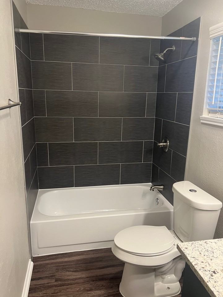 2425 Old North Road #5 - Photo 5 of 7