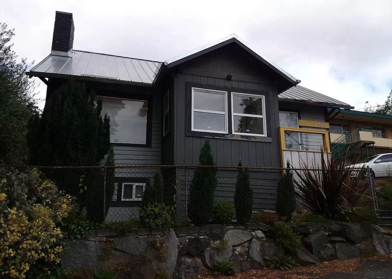 2424 S Graham St - Photo 2 of 20