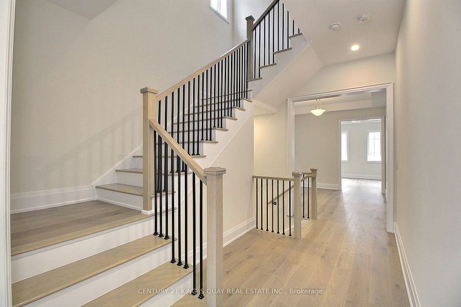 16 Sweet Gale Crescent - Photo 2 of 19