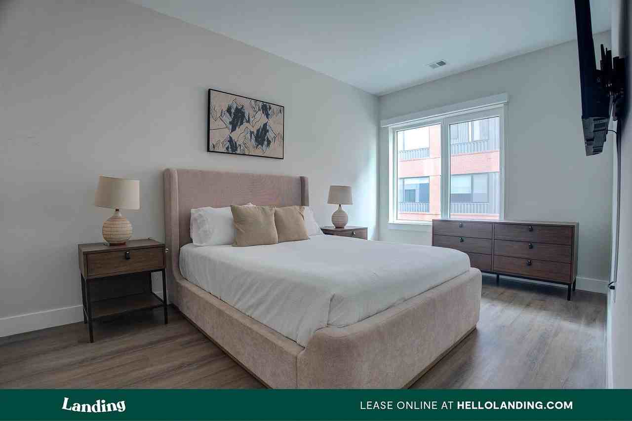 1999 E Boston St - Photo 4 of 50