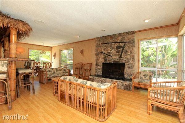 Islander Apartments - Photo 3 of 10