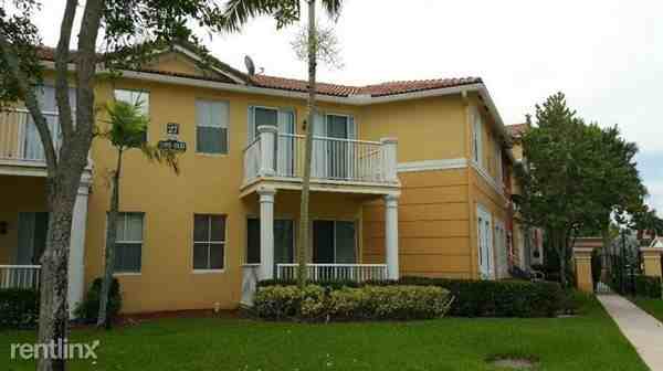 441/Victoria Groves Apartments Victoria Grove Bend, Wellington, FL