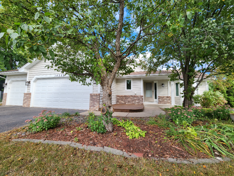 14289 Yellow Pine St Nw - Photo 3 of 39