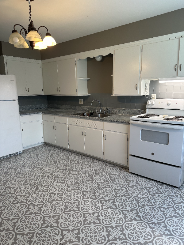 337 Dale Ave - Photo 3 of 5