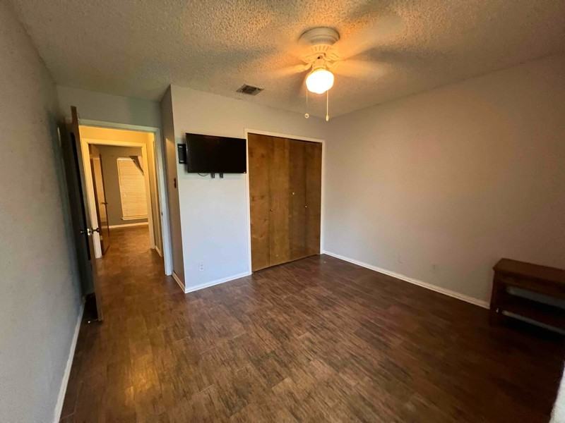 6210 Welles Creek Dr - Photo 6 of 16