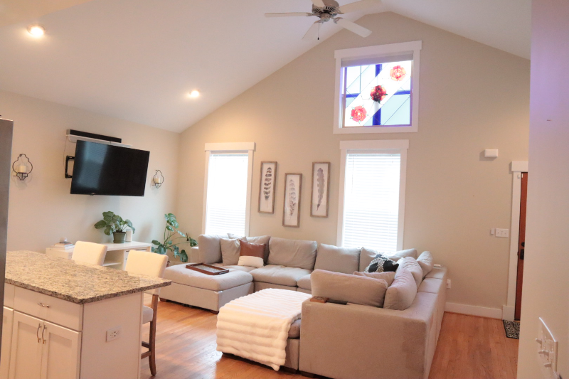 1262 Haden Pl - Photo 2 of 47