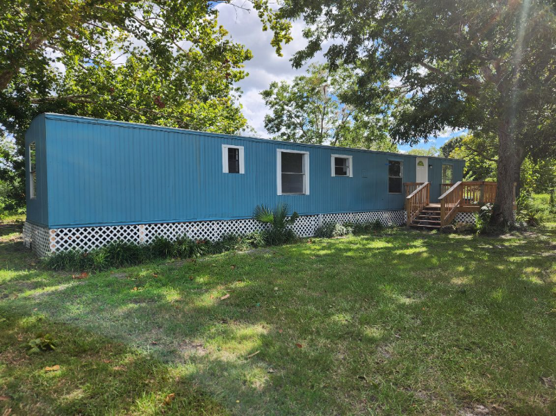 2715 Brockett Rd - Photo 2 of 6