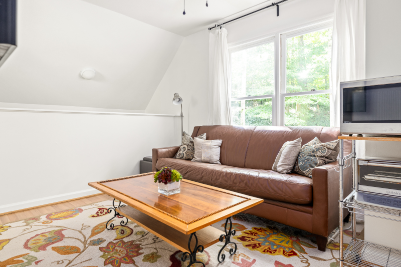 2160 Monterey Dr Nw - Photo 3 of 17