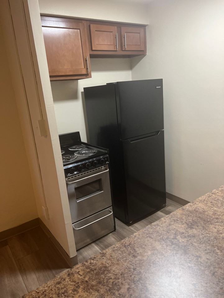 Ellsworth Towers - Photo 7 of 10