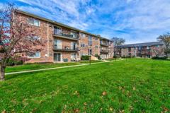 Oakwood Manor Apartments - Photo 1 of 1
