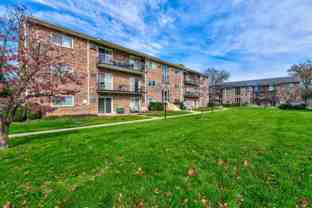 Oakwood Manor Apartments - Photo 1 of 1