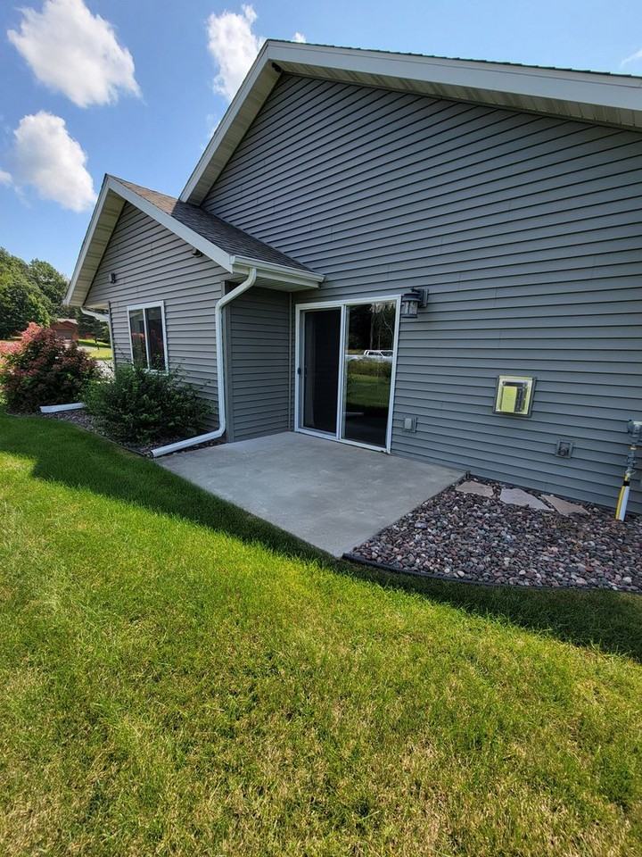 2749 Ridgewood Street - Photo 3 of 13