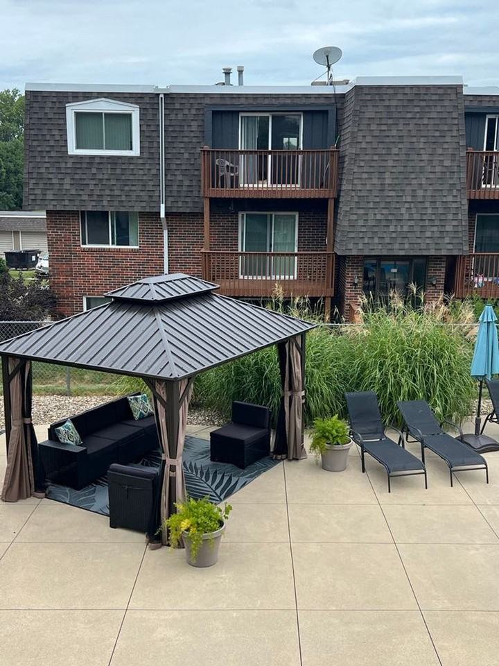 1109 Lantern Sq #2 - Photo 3 of 3