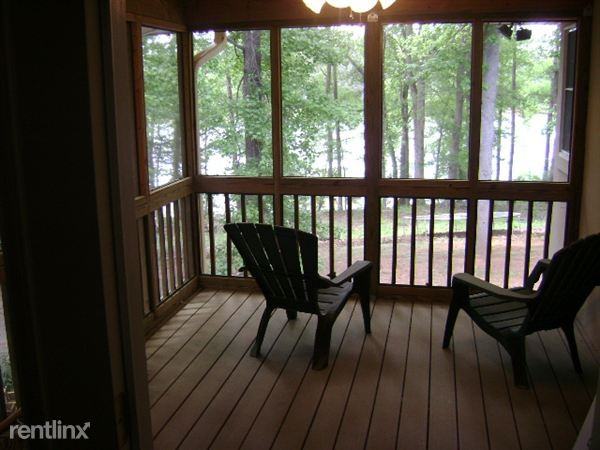 528 Stagecoach Dr - Photo 3 of 10