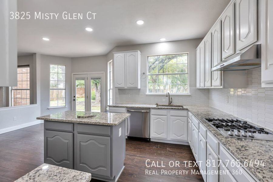 3825 Misty Glen Court - Photo 5 of 24