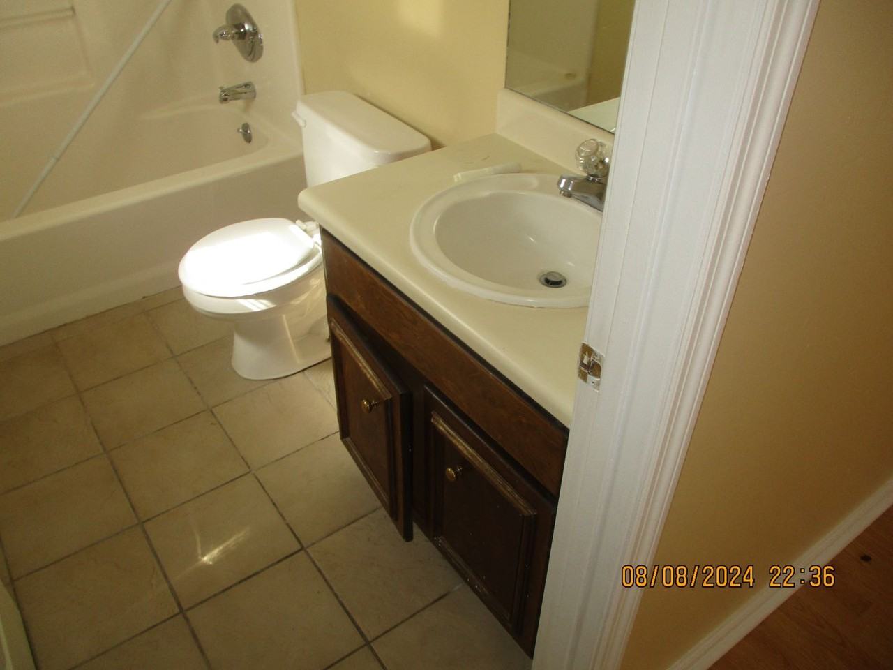 117 Augusta Ct Apt B - Photo 7 of 9