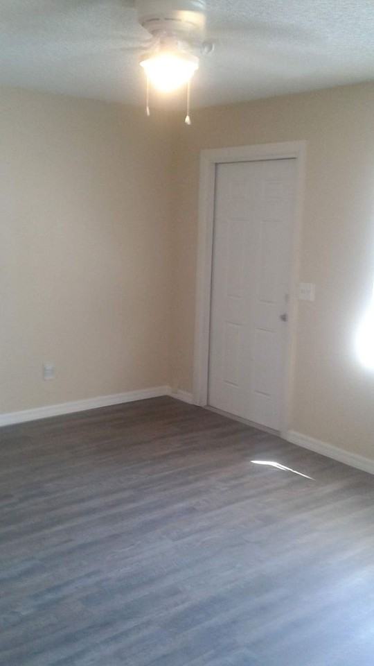 410 S Hill Ave - Photo 5 of 14
