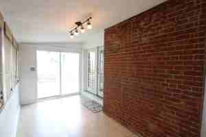 featured image of 101 E Magnolia Ln