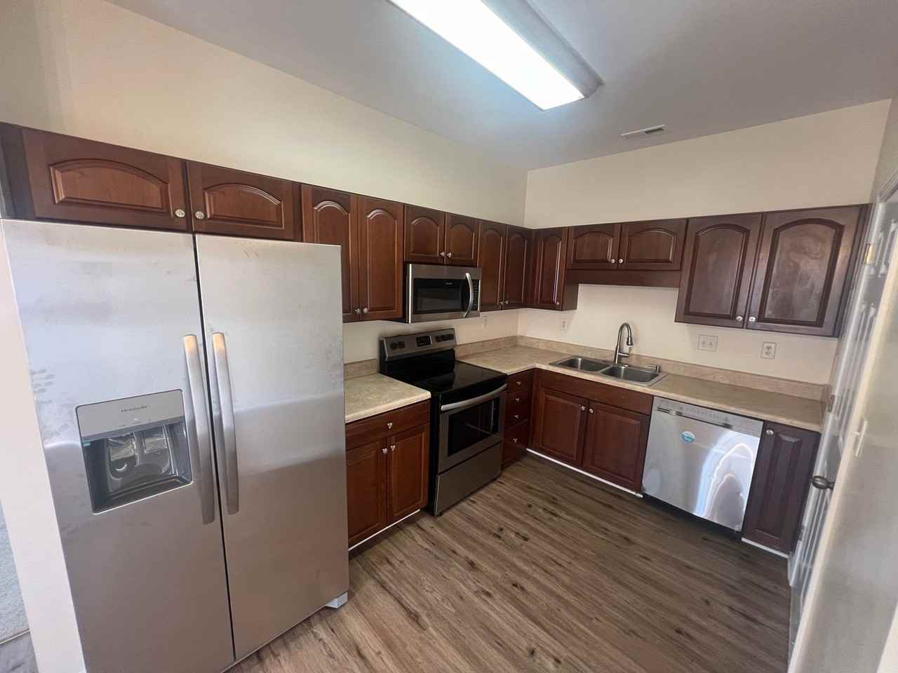 932 Anchor Way Ne - Photo 2 of 12