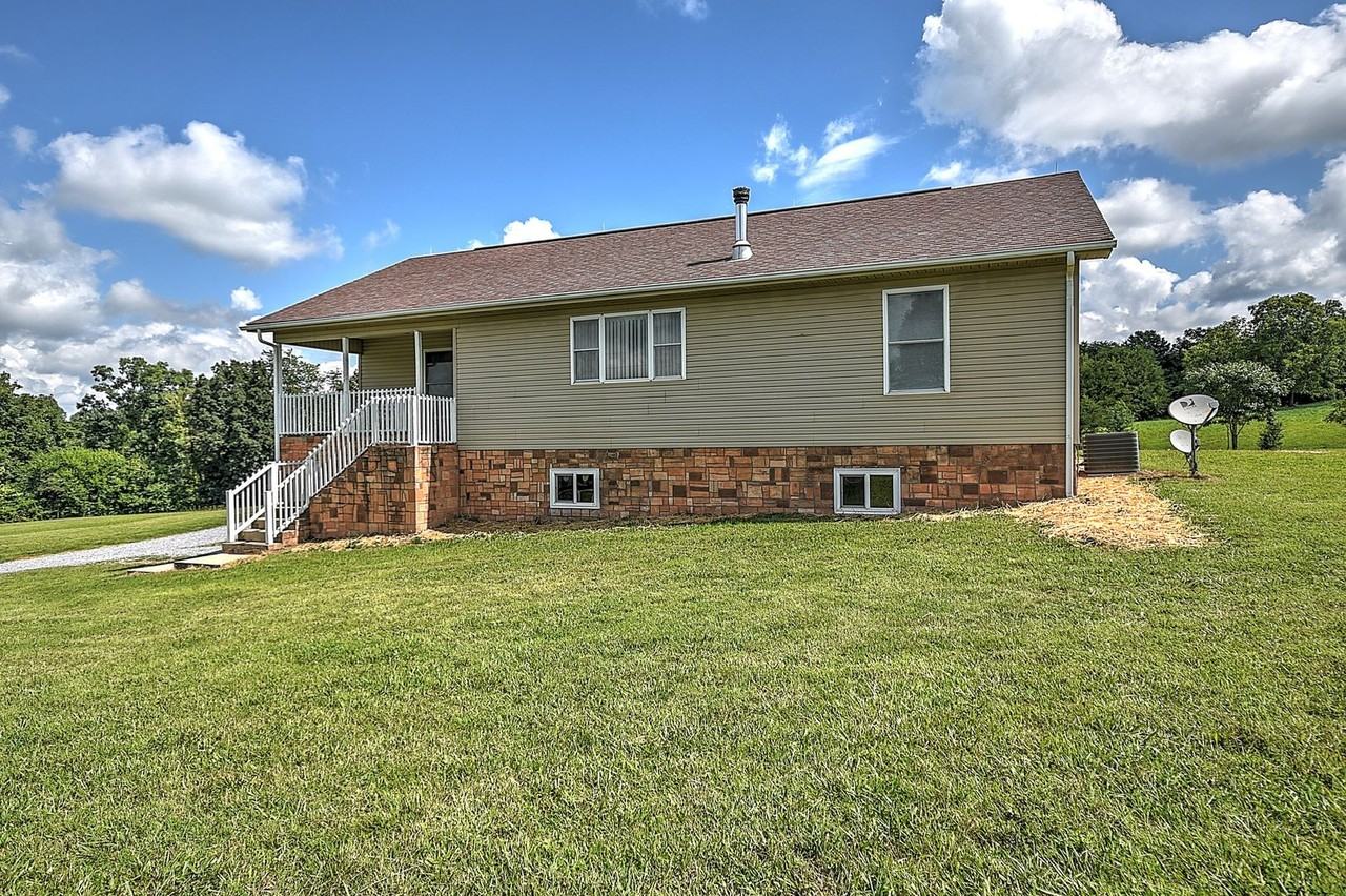 145 Old Kentucky Rd S - Photo 3 of 39