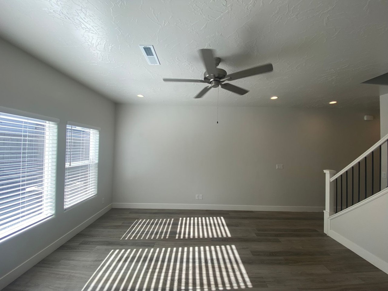 3875 S Platinum Dr - Photo 5 of 20