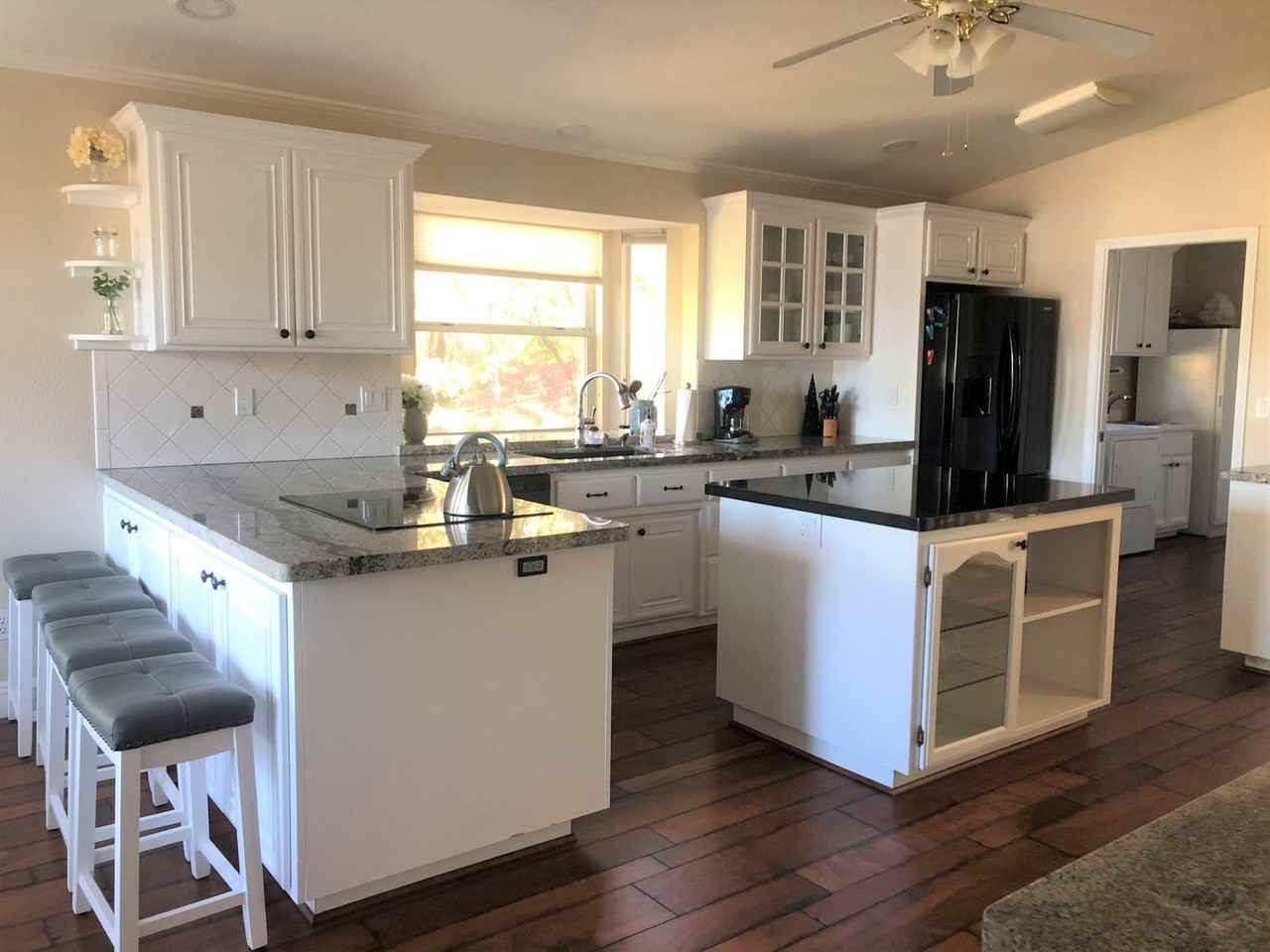 18484 Chaparral Drive - Photo 5 of 22