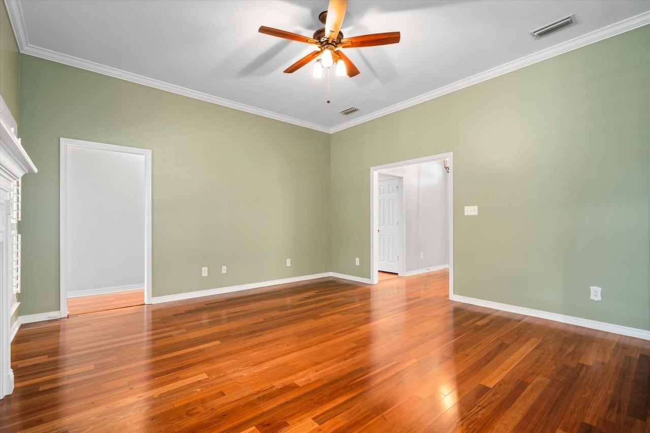 257 Falls Creek St - Photo 3 of 20