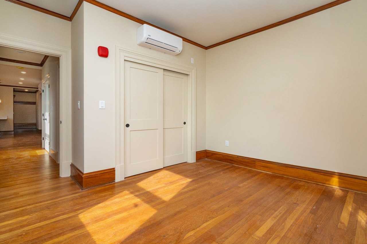129 Lafayette Street - Photo 2 of 20