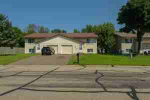 featured image of 6124 73rd Ave N